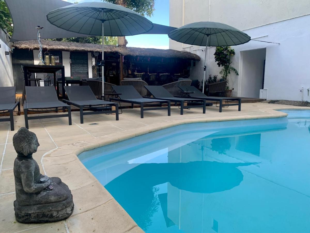 Cosy Guest House Sous Le Badamier Grand Baie Exterior foto