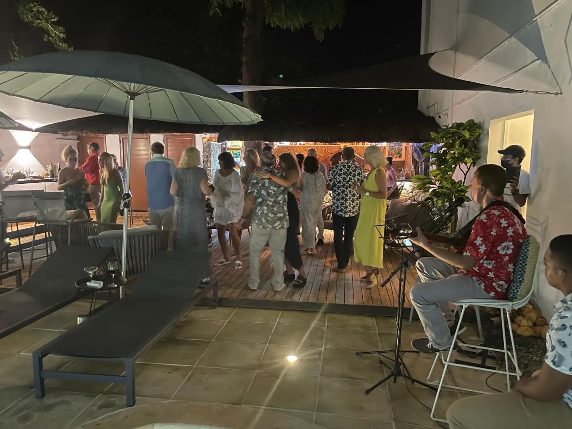 Cosy Guest House Sous Le Badamier Grand Baie Exterior foto